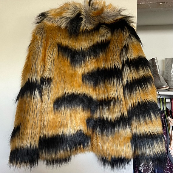 Topshop Fabulous Tiger Multi Color Faux Fur Jacket Coat sz 6 - Picture 2 of 6